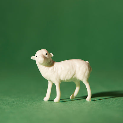 羊の置物B